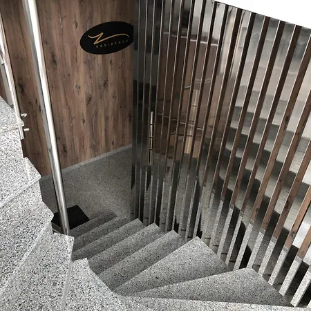 Z Apartment Curtea De Arges